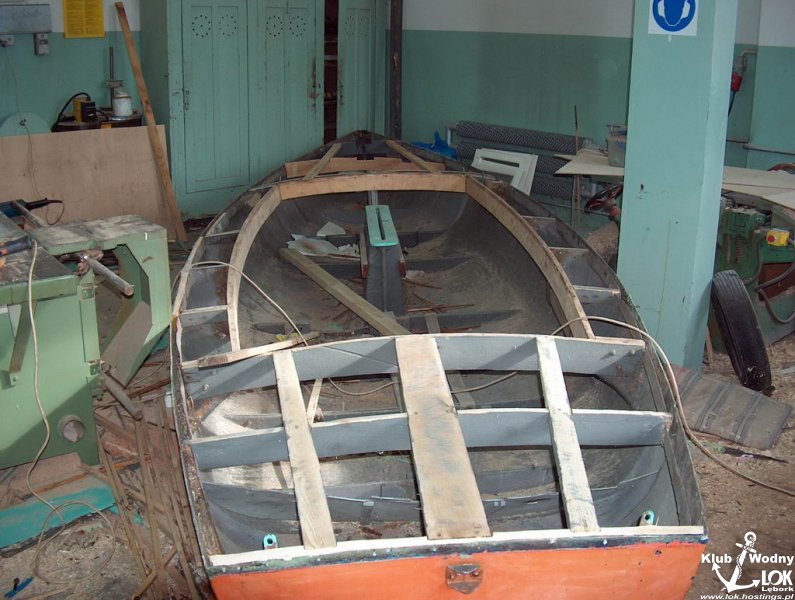 UKS REMONTUJE OMEGI 2004